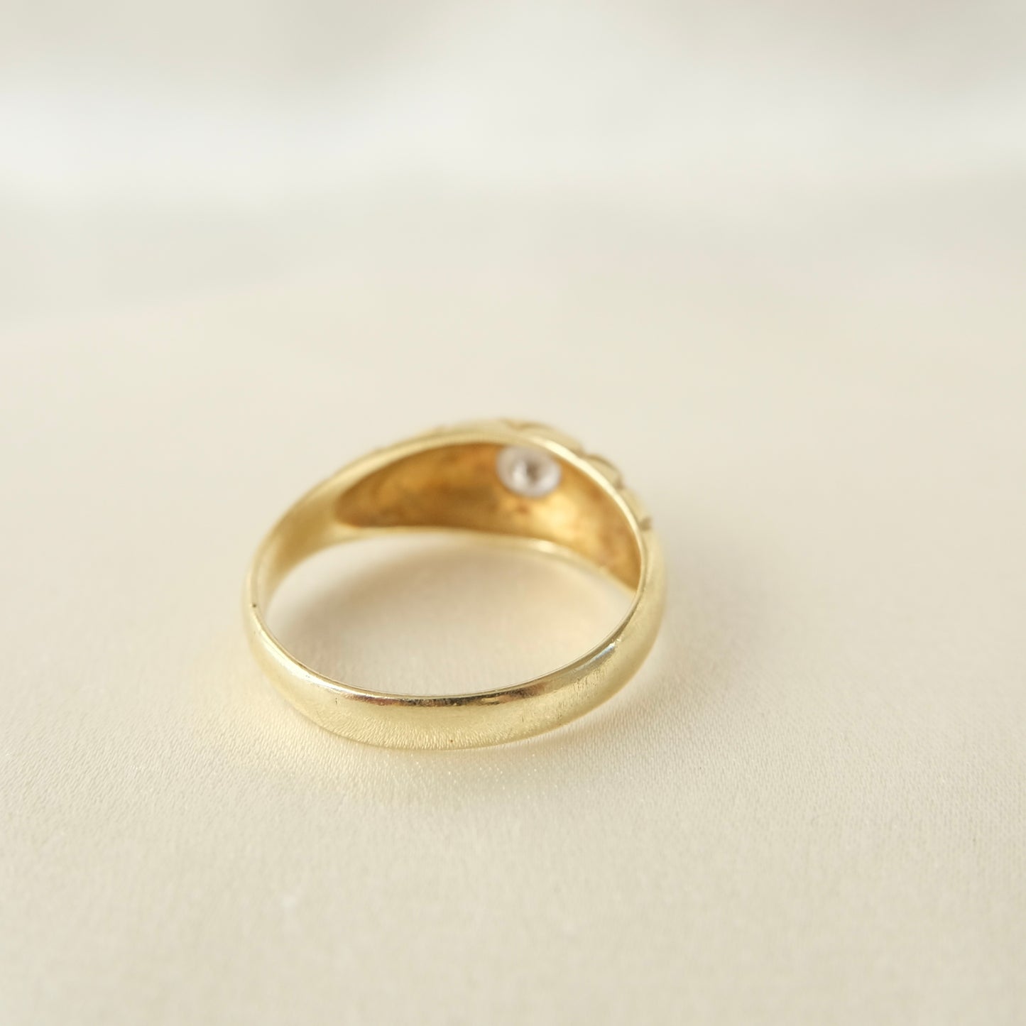 Arc 14k Diamond Ring