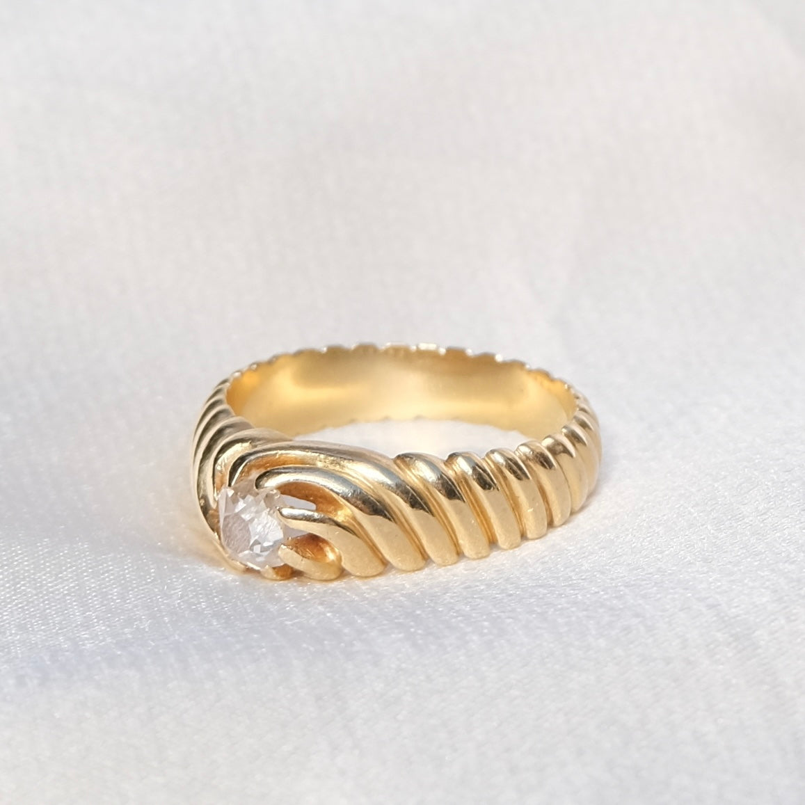 Boleyn 18k French Ring
