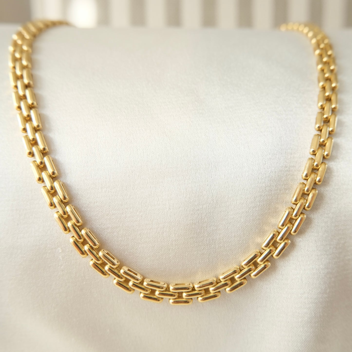 Oli 18k Panther Link Necklace