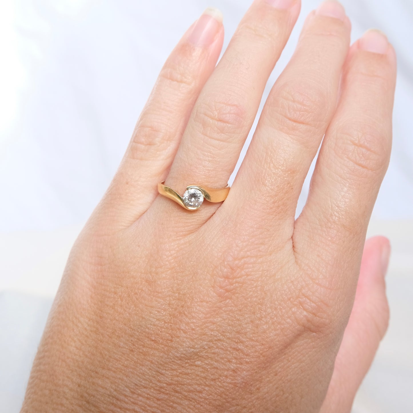 Olianda 18k Diamond Solitaire Ring