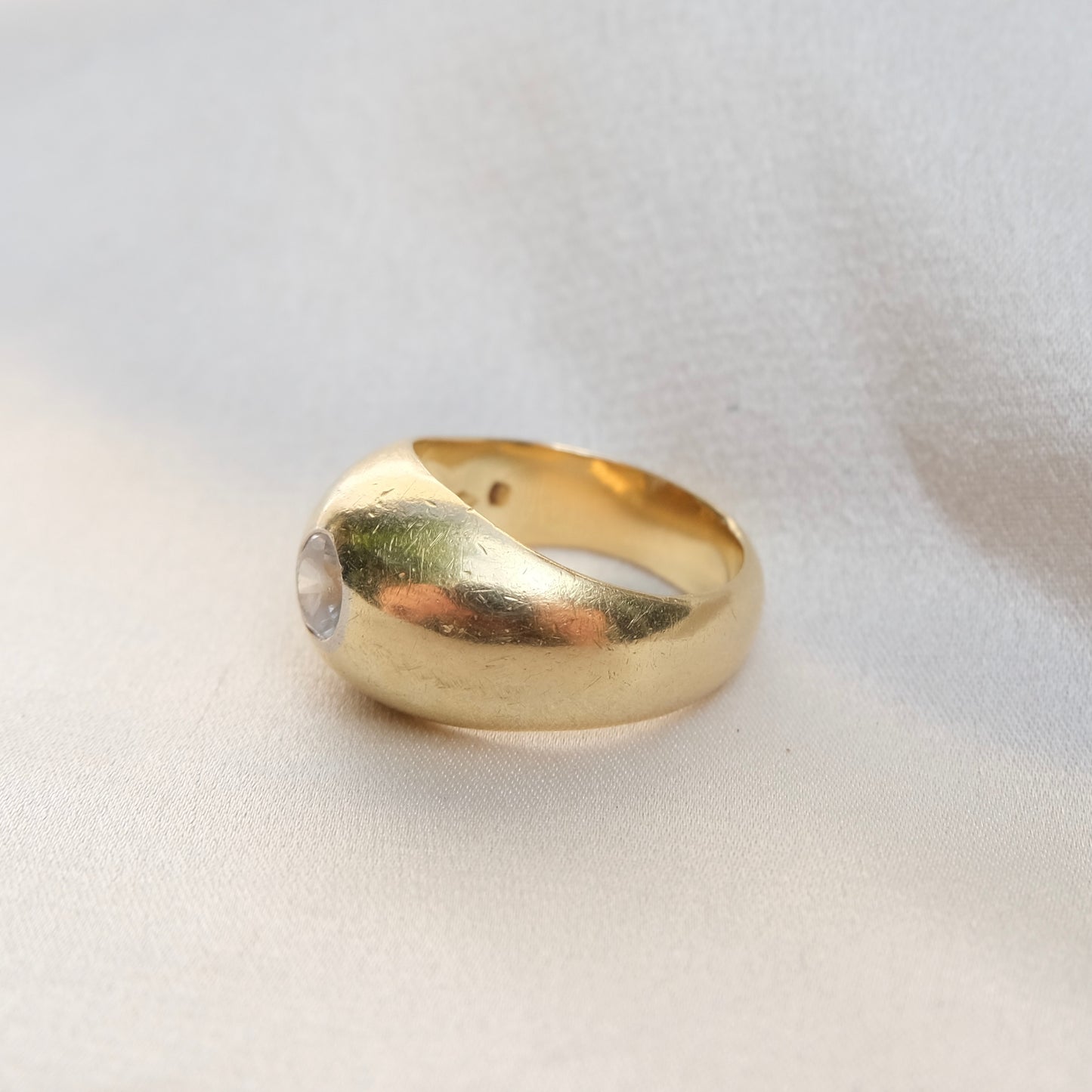 Lilla 18k Diamond Bombe Ring