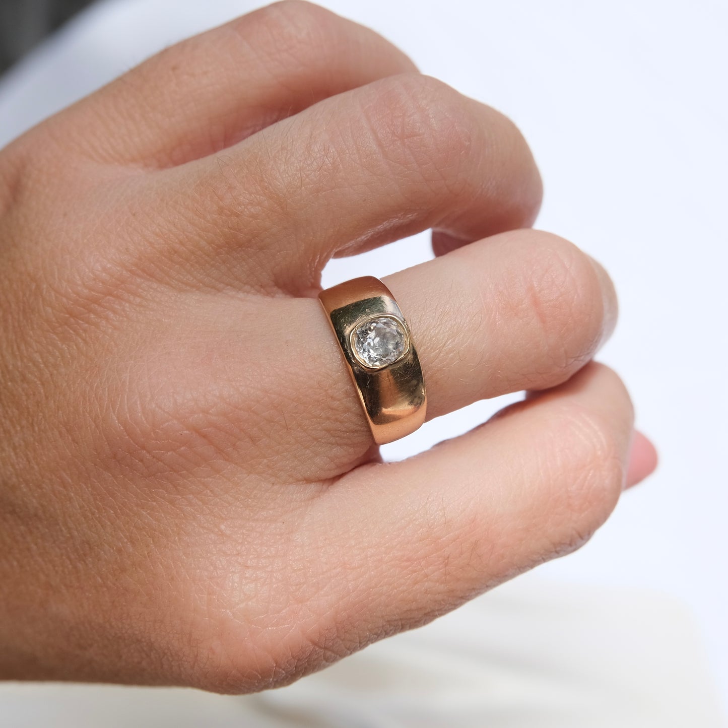 Carti 18k OMC Diamond Ring