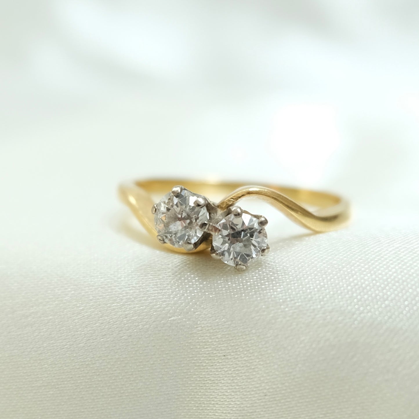 Élodie 18k Toi et Moi Ring