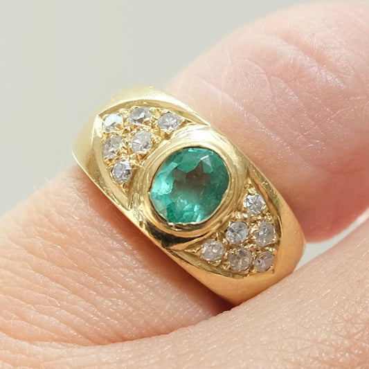 Bess 18k Emerald & Diamond Ring