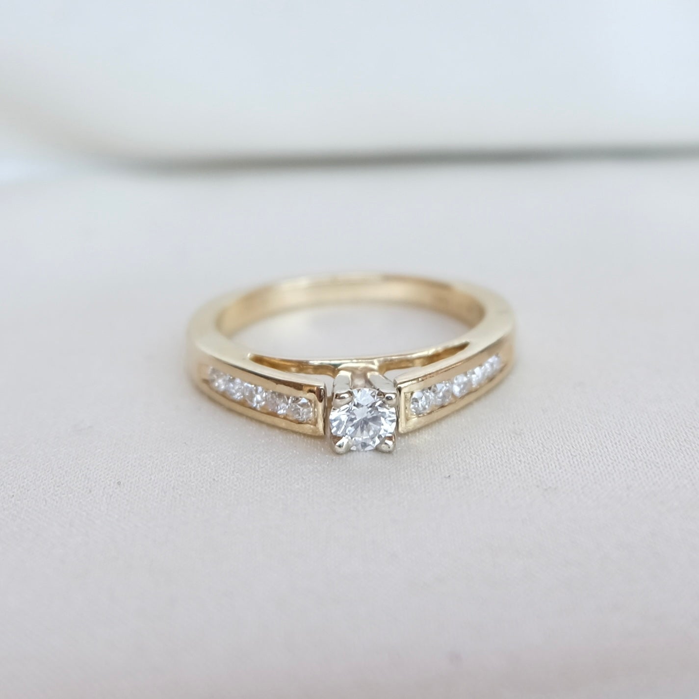 14k Diamond Cathedral Ring