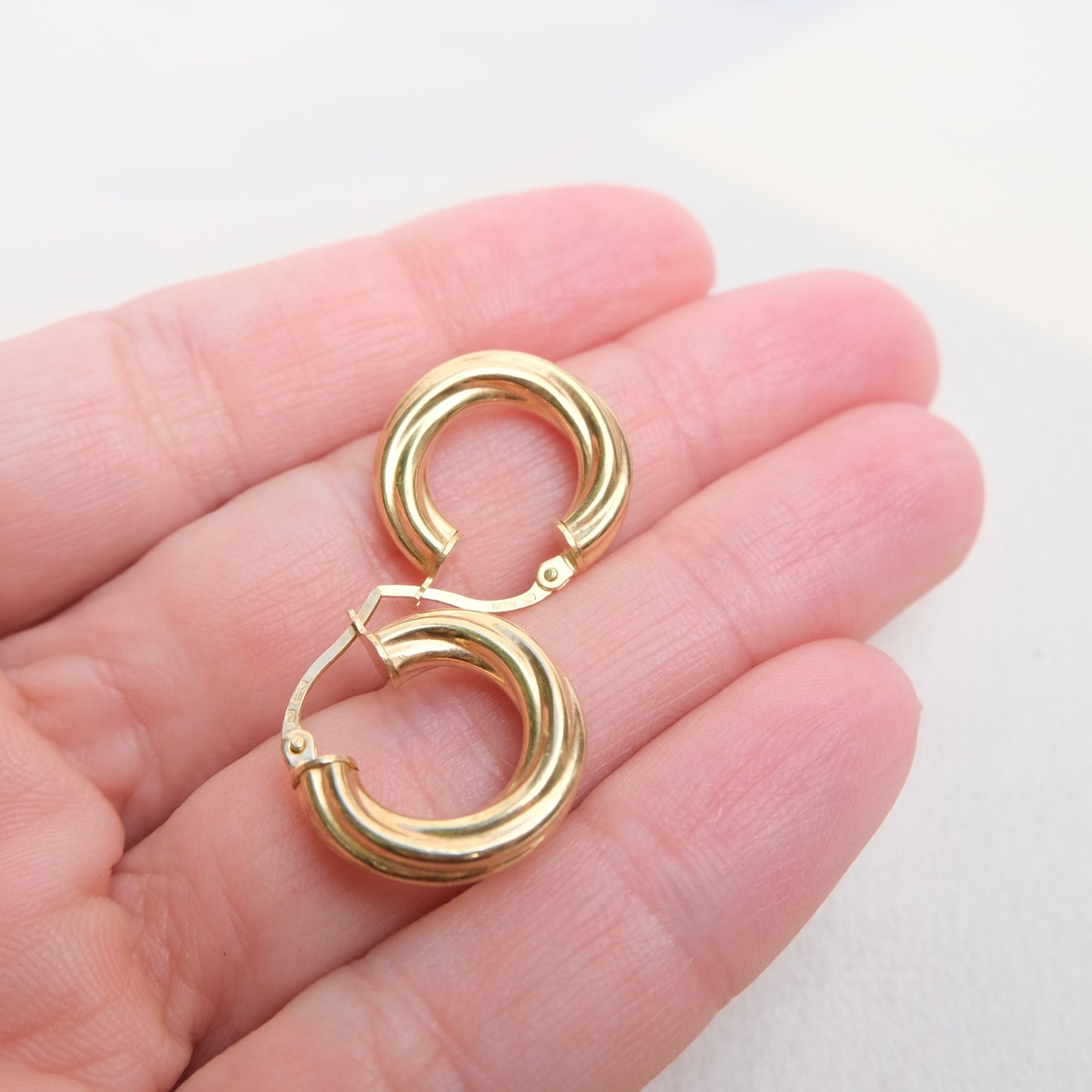 14k Twist Hoops