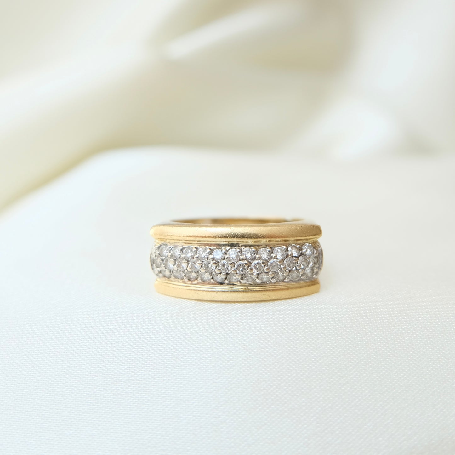 Clique 18k Diamond Pavé Ring