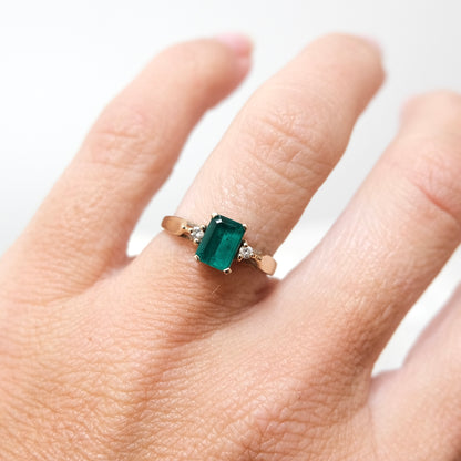 9k Princess Emerald Ring