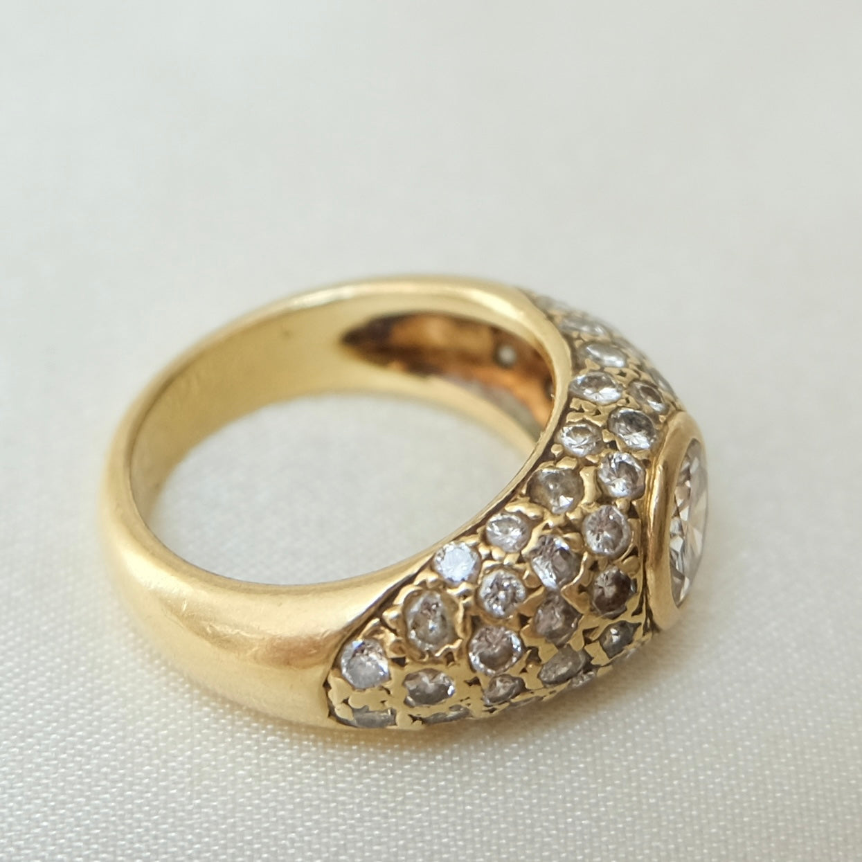 Arc 18k Diamond Ring
