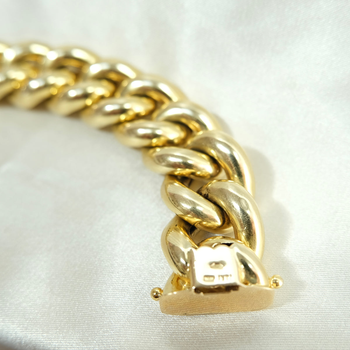 Super Curb 14k Bracelet Italian