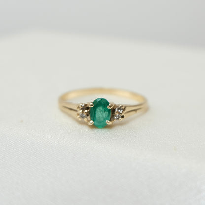 14k Emerald & Diamond Ring