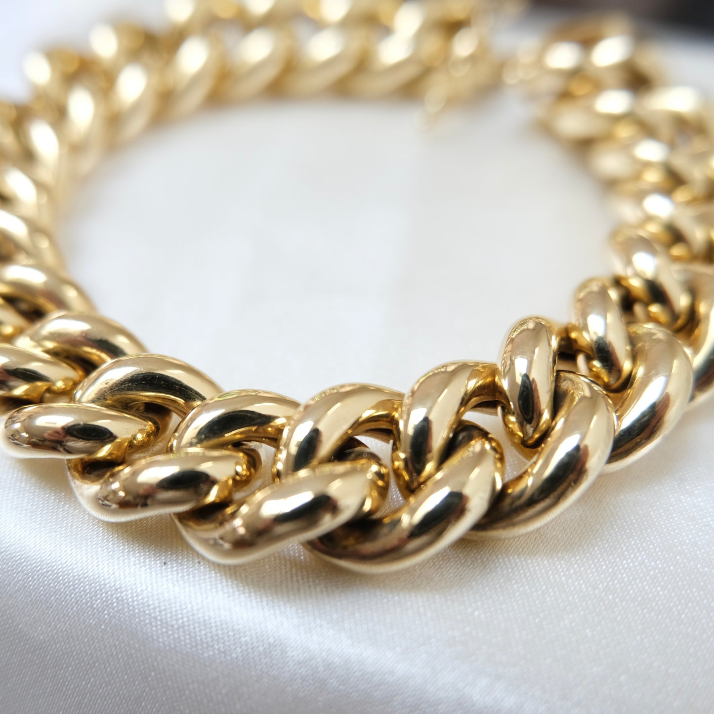 Puff 18k Italian Curb Link Bracelet