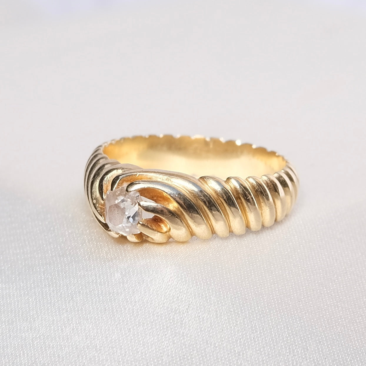 Boleyn 18k French Ring