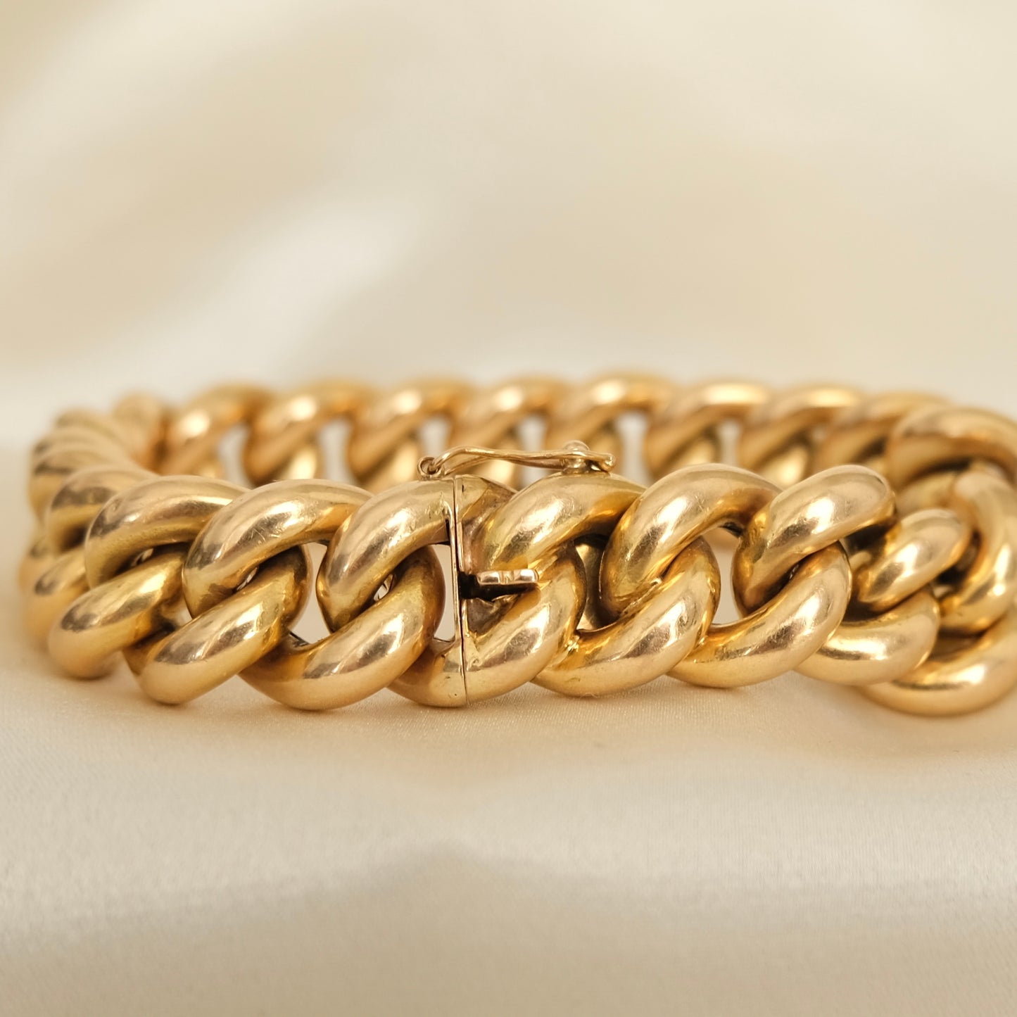 Puff 18k French Curb Link Bracelet