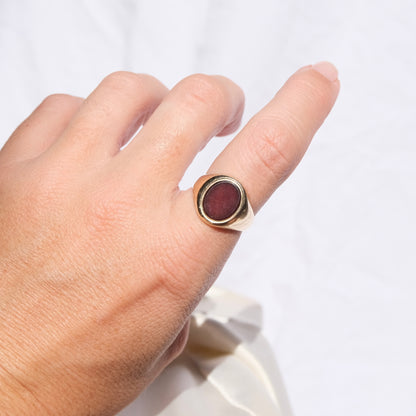 9K Carnelian Signet Ring
