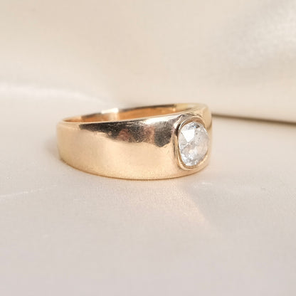 Carti 18k OMC Diamond Ring