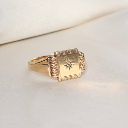 Henri 9K Diamond Signet Ring