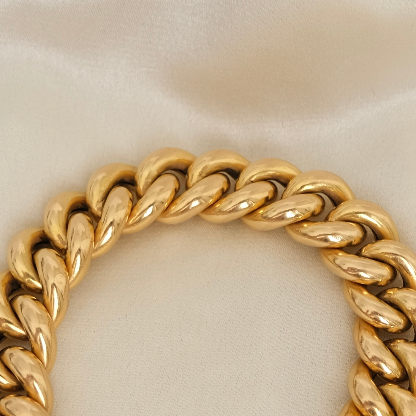 Puff 18k French Curb Link Bracelet