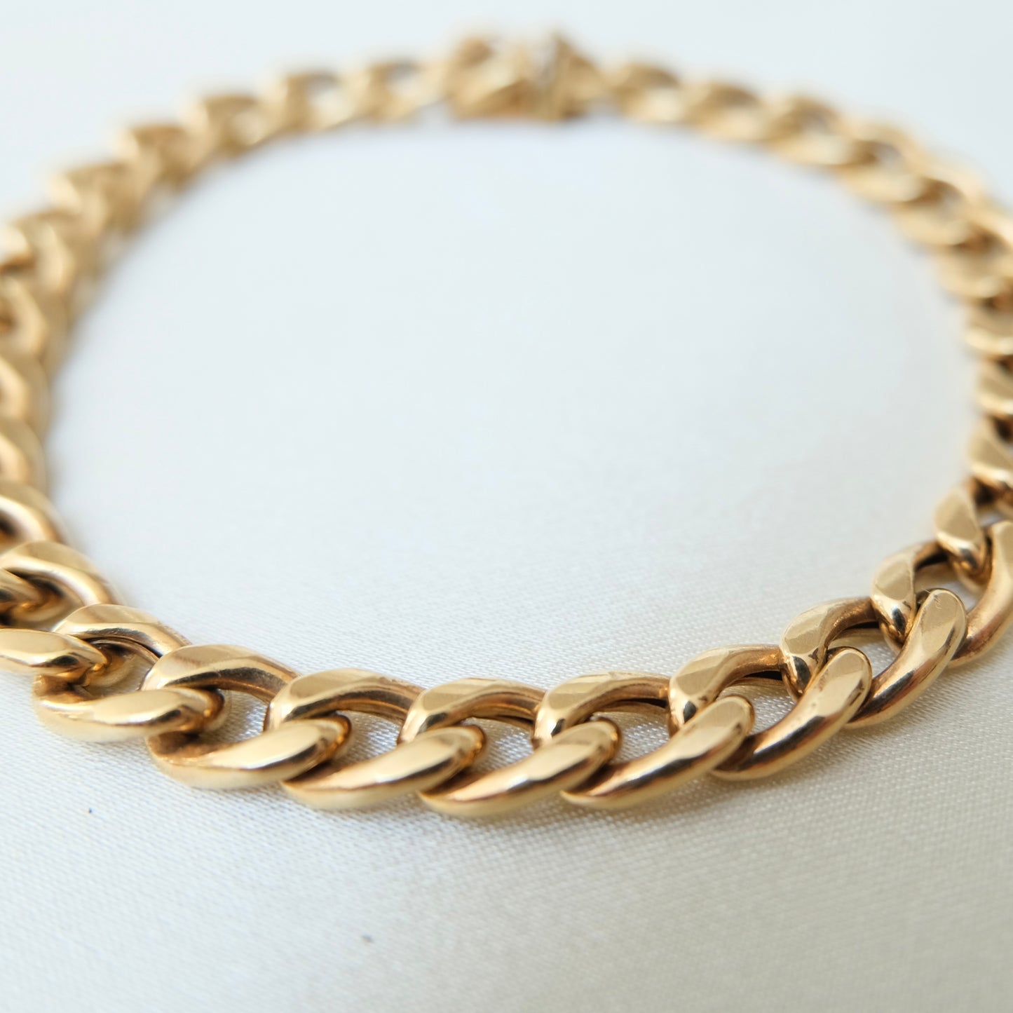 Italian 9k Curb Bracelet