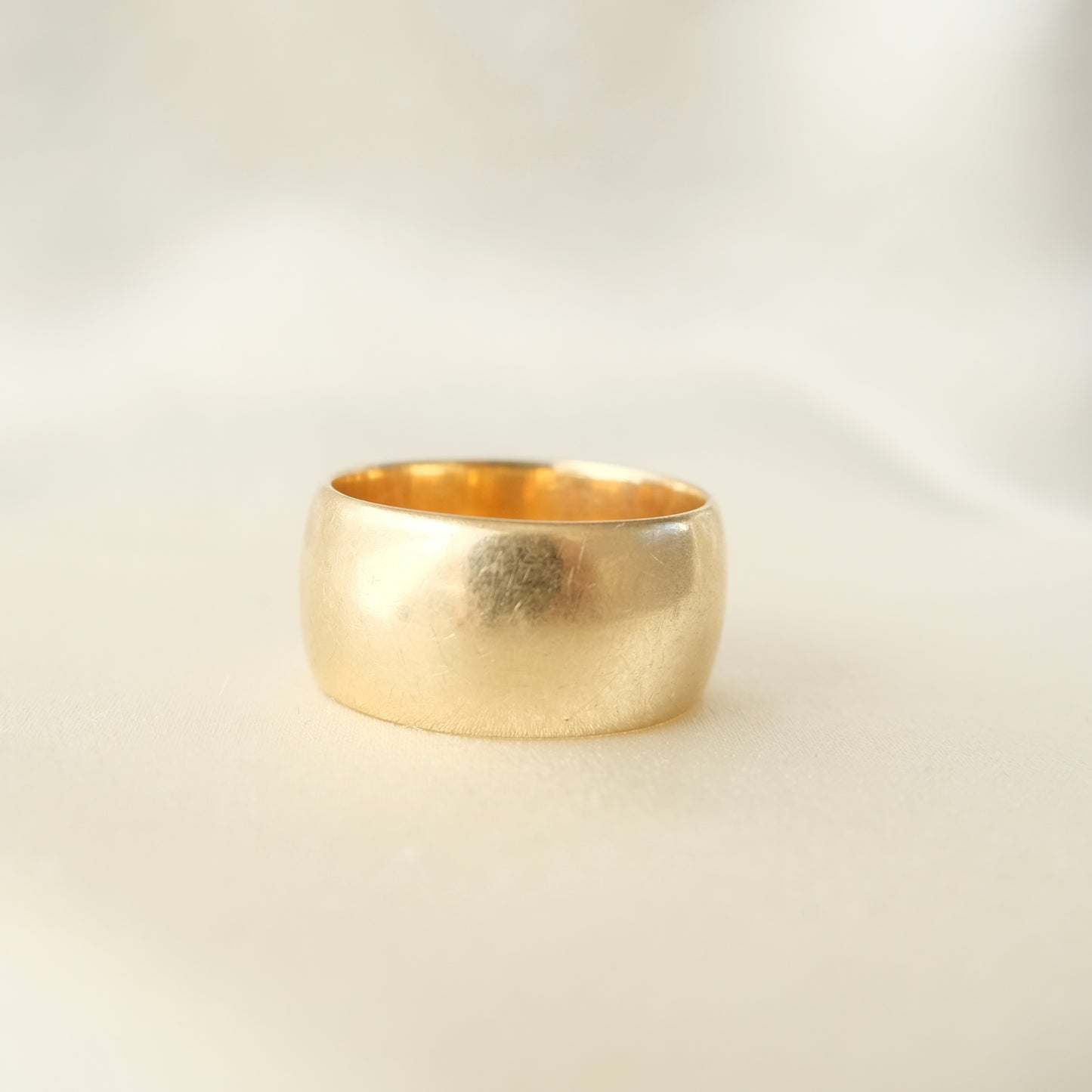 Orion 14k Wide Cigar Band