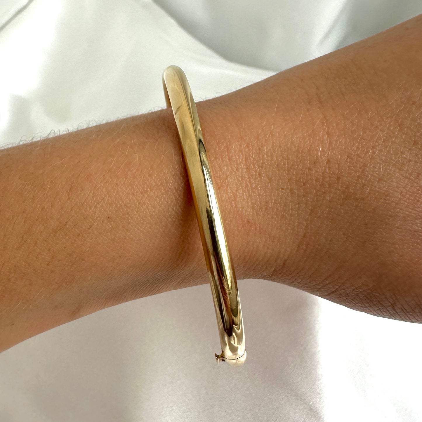 Orly 14k Bangle