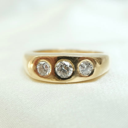Cru Diamond Trilogy Ring