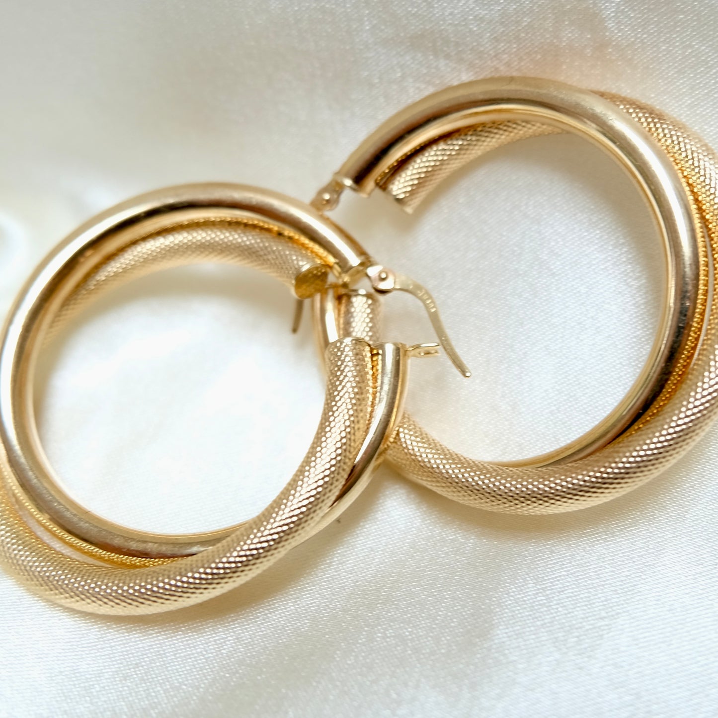 Twisté Grande Hoops