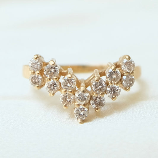 Casadé 14k Diamond Chevron Ring
