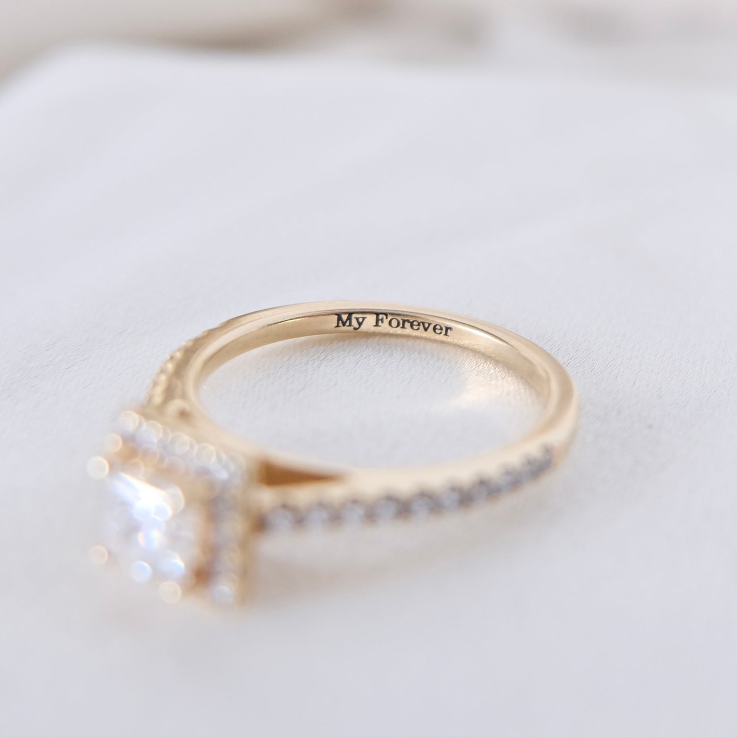 14k Royale Diamond Ring