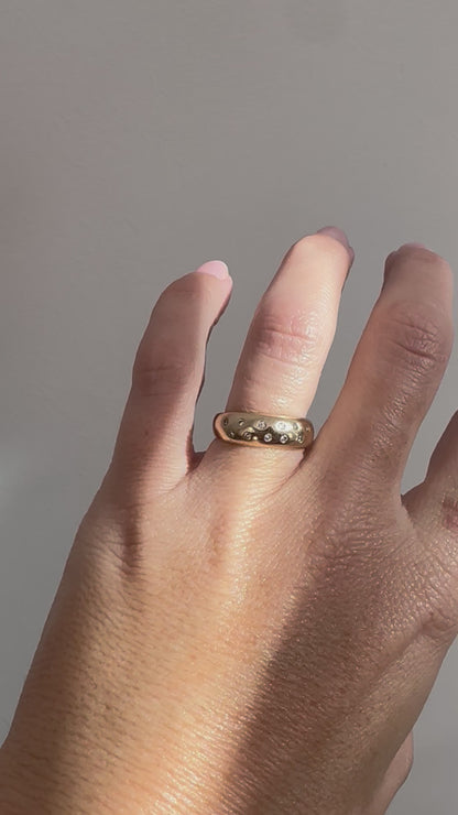 Celeste 9k Diamond Etoile Ring